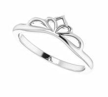 Crown Stackable Ring I